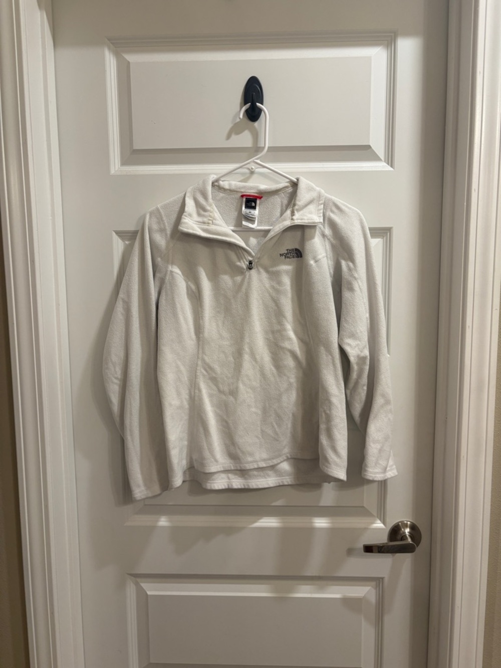 ✨North Face Fuzzy Pullover✨